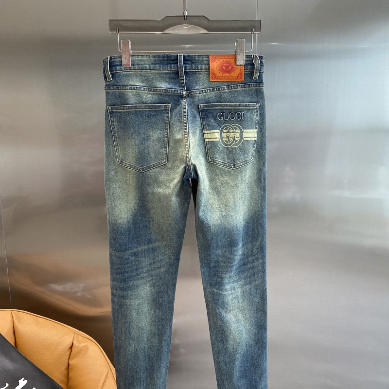 G*u*i jeans